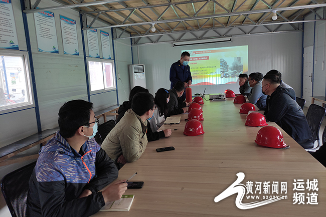 运城经开区消防开展建工地消防安全培训和灭火演练